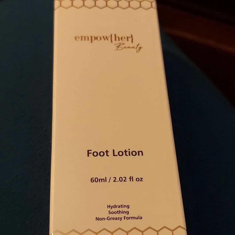 NIB Empow{her} Beauty Foot Lotion